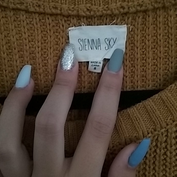 Sienna sky sweater - Picture 2 of 3